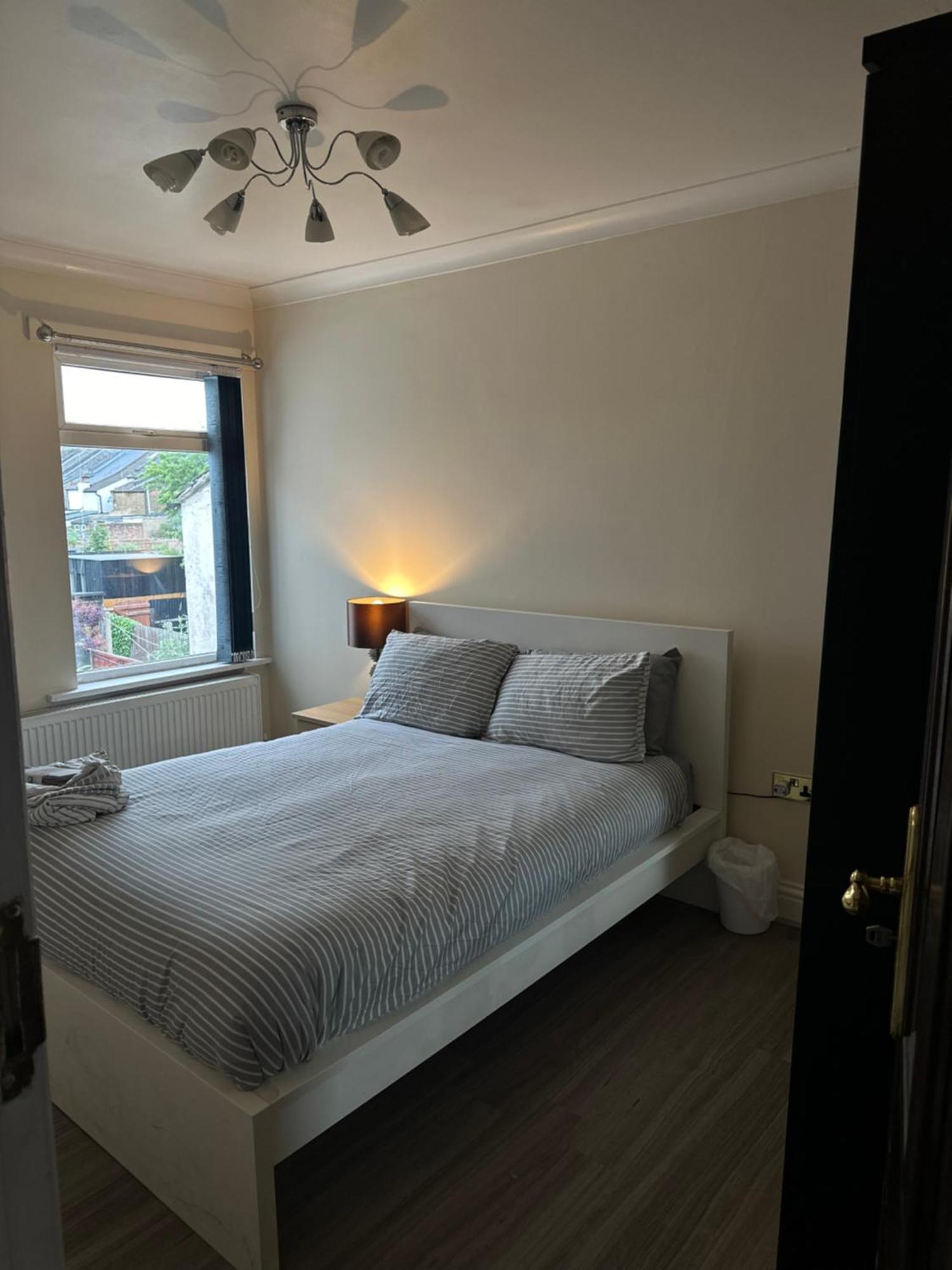 Leavesden Residence - Central - Cosy - Harry Potter Уотфорд Екстериор снимка