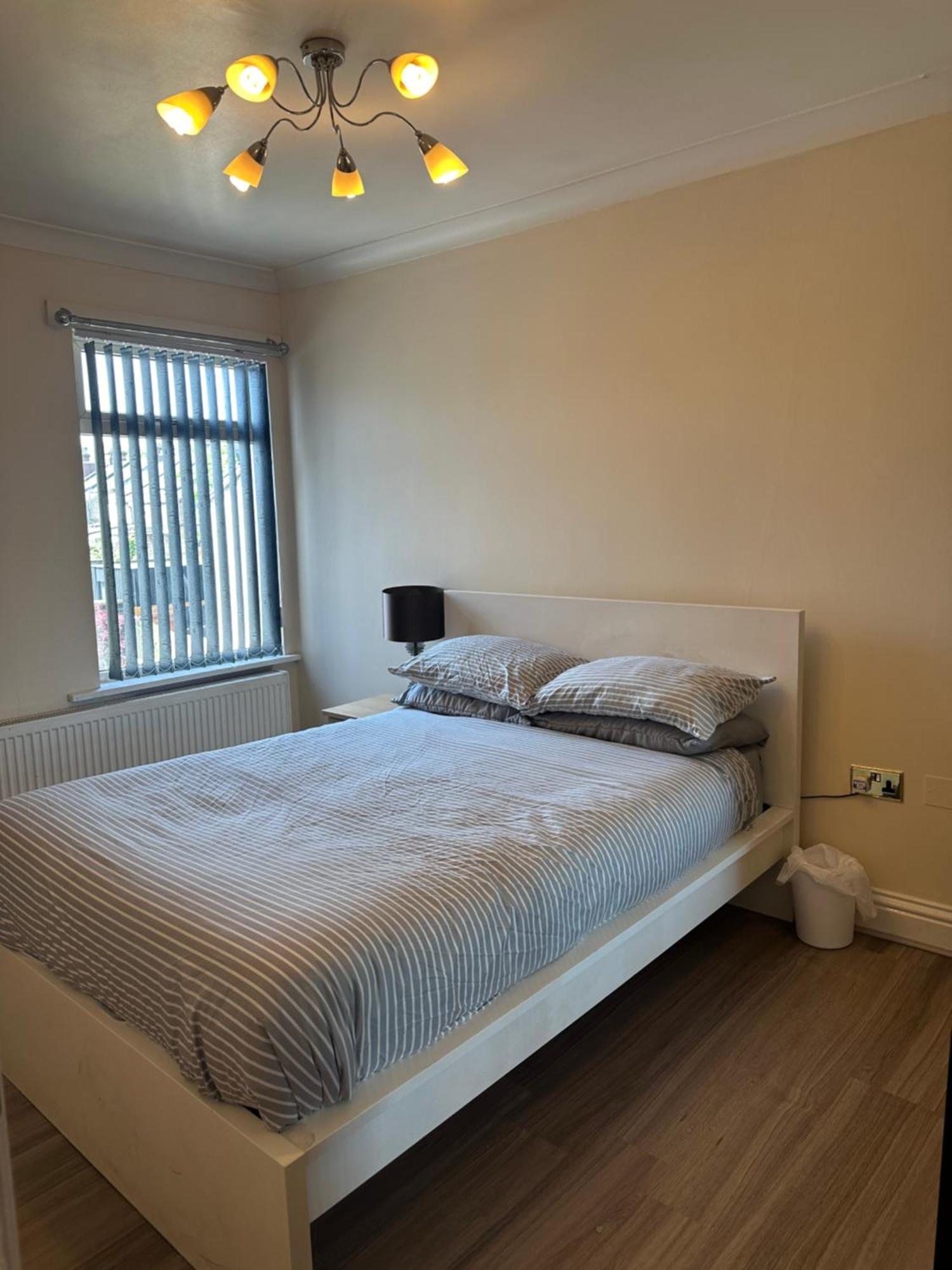 Leavesden Residence - Central - Cosy - Harry Potter Уотфорд Екстериор снимка