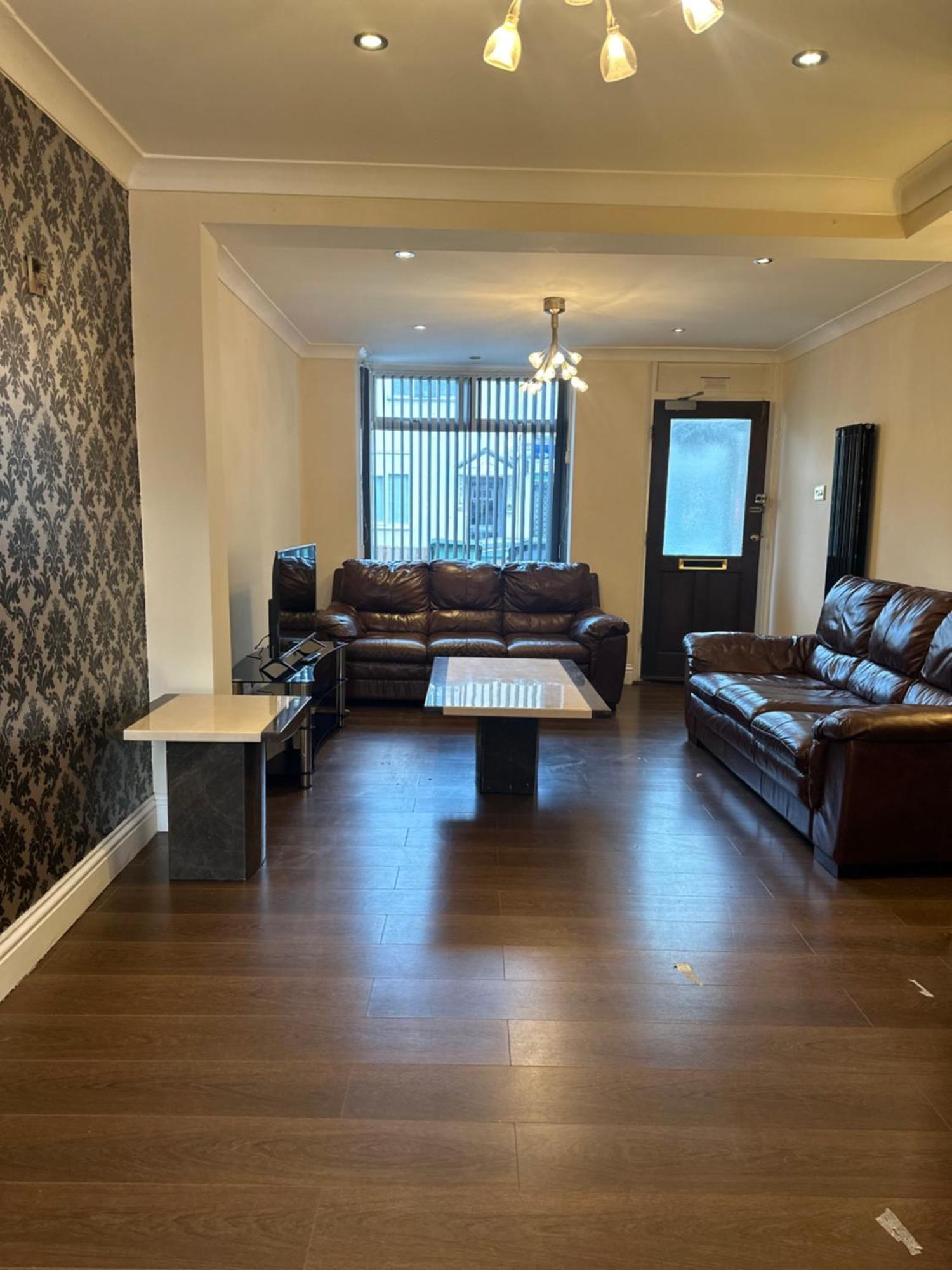 Leavesden Residence - Central - Cosy - Harry Potter Уотфорд Екстериор снимка