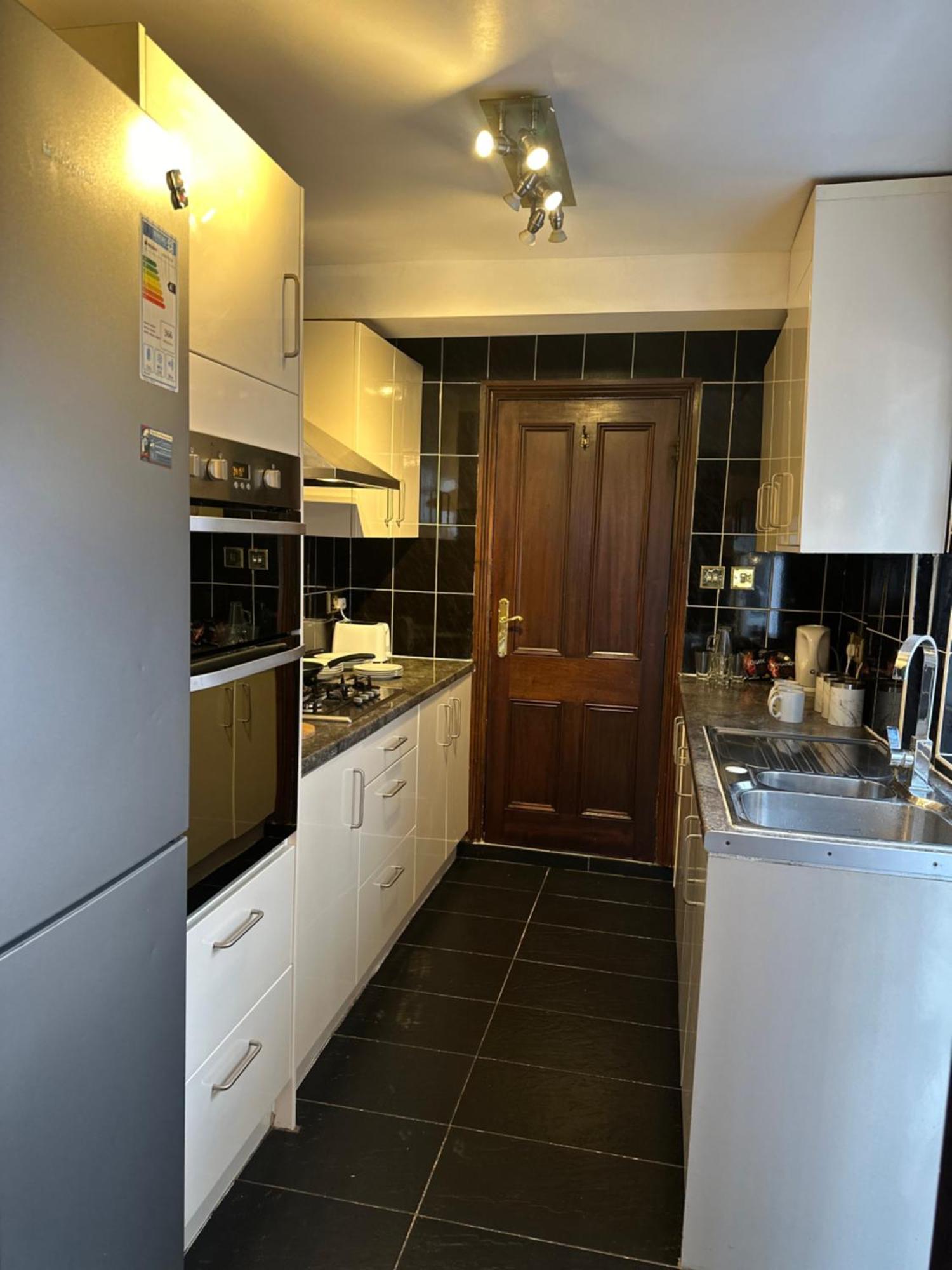 Leavesden Residence - Central - Cosy - Harry Potter Уотфорд Екстериор снимка