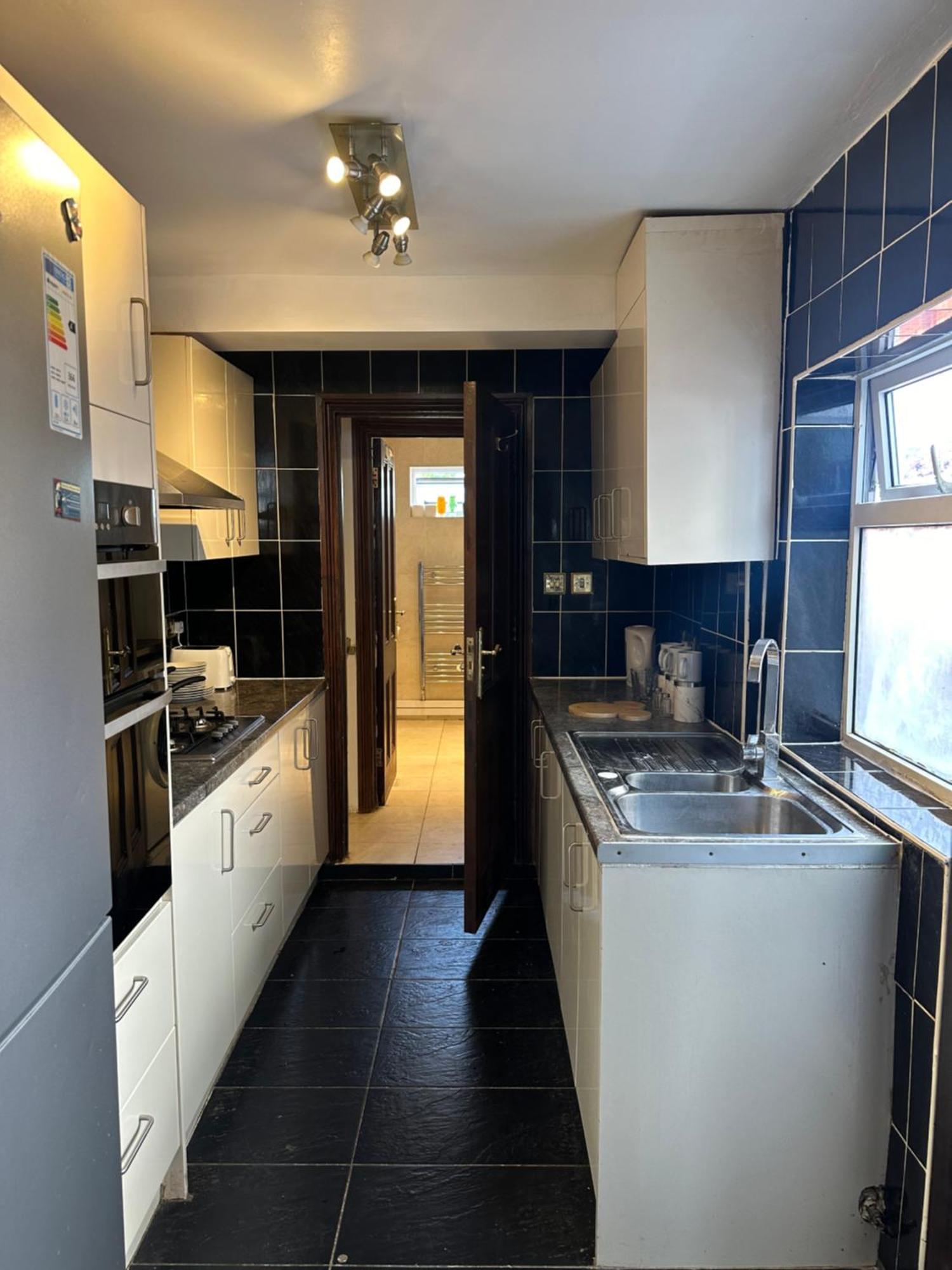 Leavesden Residence - Central - Cosy - Harry Potter Уотфорд Екстериор снимка